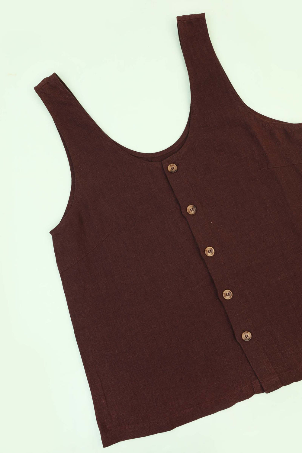 BASIC BUTTON FRONT TANK CHOCOLATE