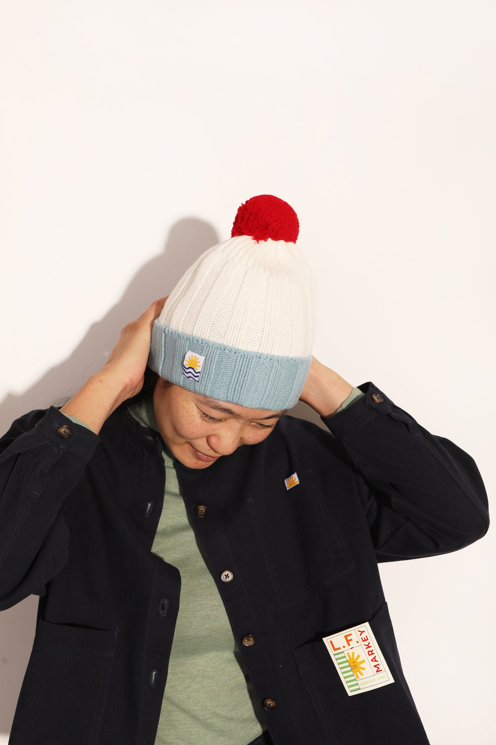 Pom Pom Beanie 水蓝色多色