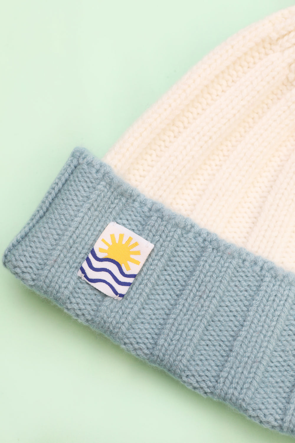 Pom Pom Beanie 水蓝色多色