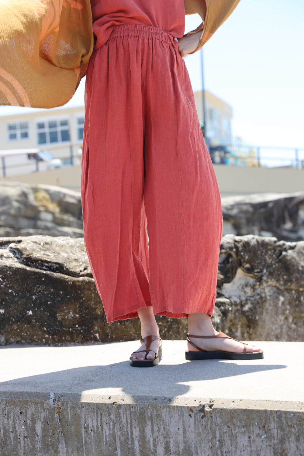 BASIC LINEN TROUSER PAPRIKA