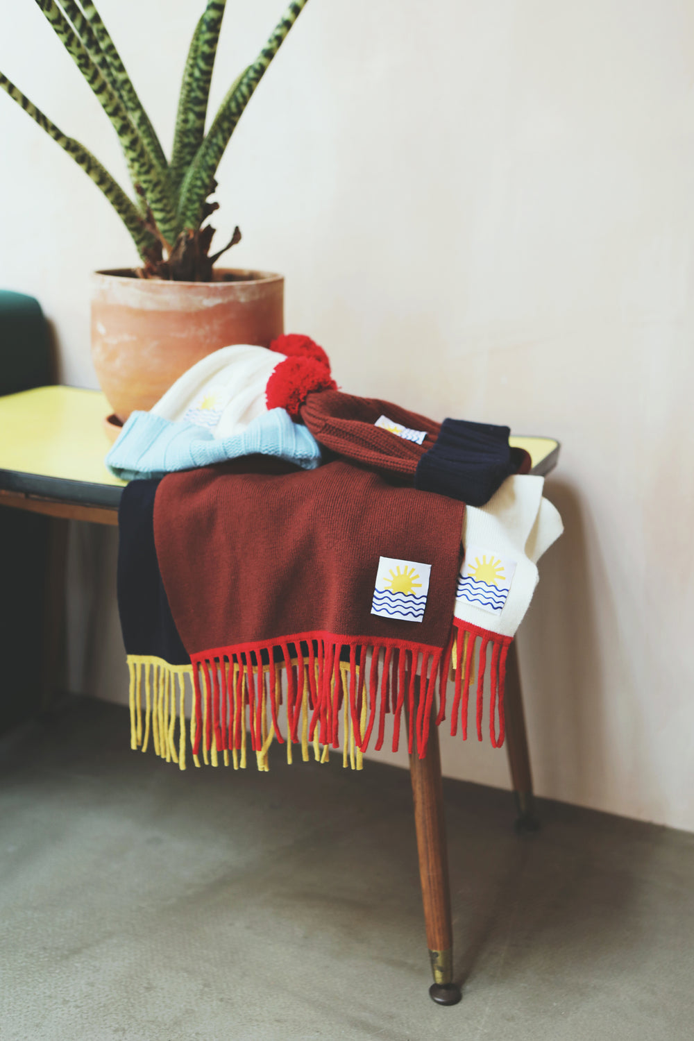 Pom Pom Beanie 小鹿多色